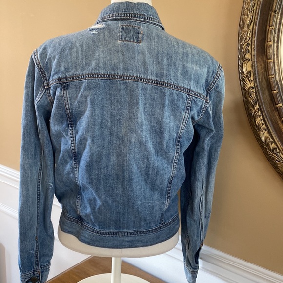 AMERICAN EAGLE DISTRESSED JEAN JACKET - Picture 2 of 13
